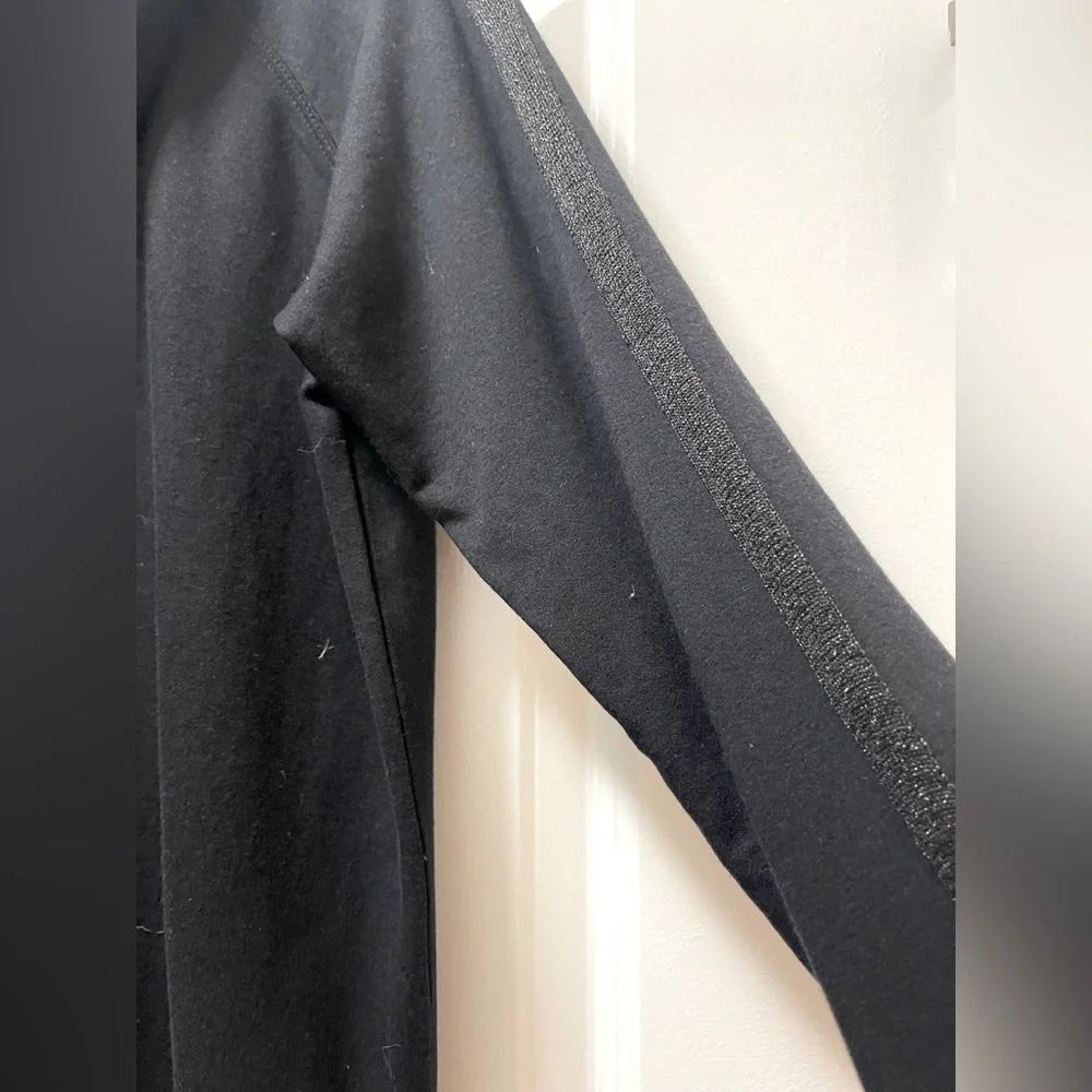 NWT. $158R  Johnny Was Calme Hoodie W/Glitter Stripe On Sleeves. Size Sm… - Picture 4 of 6